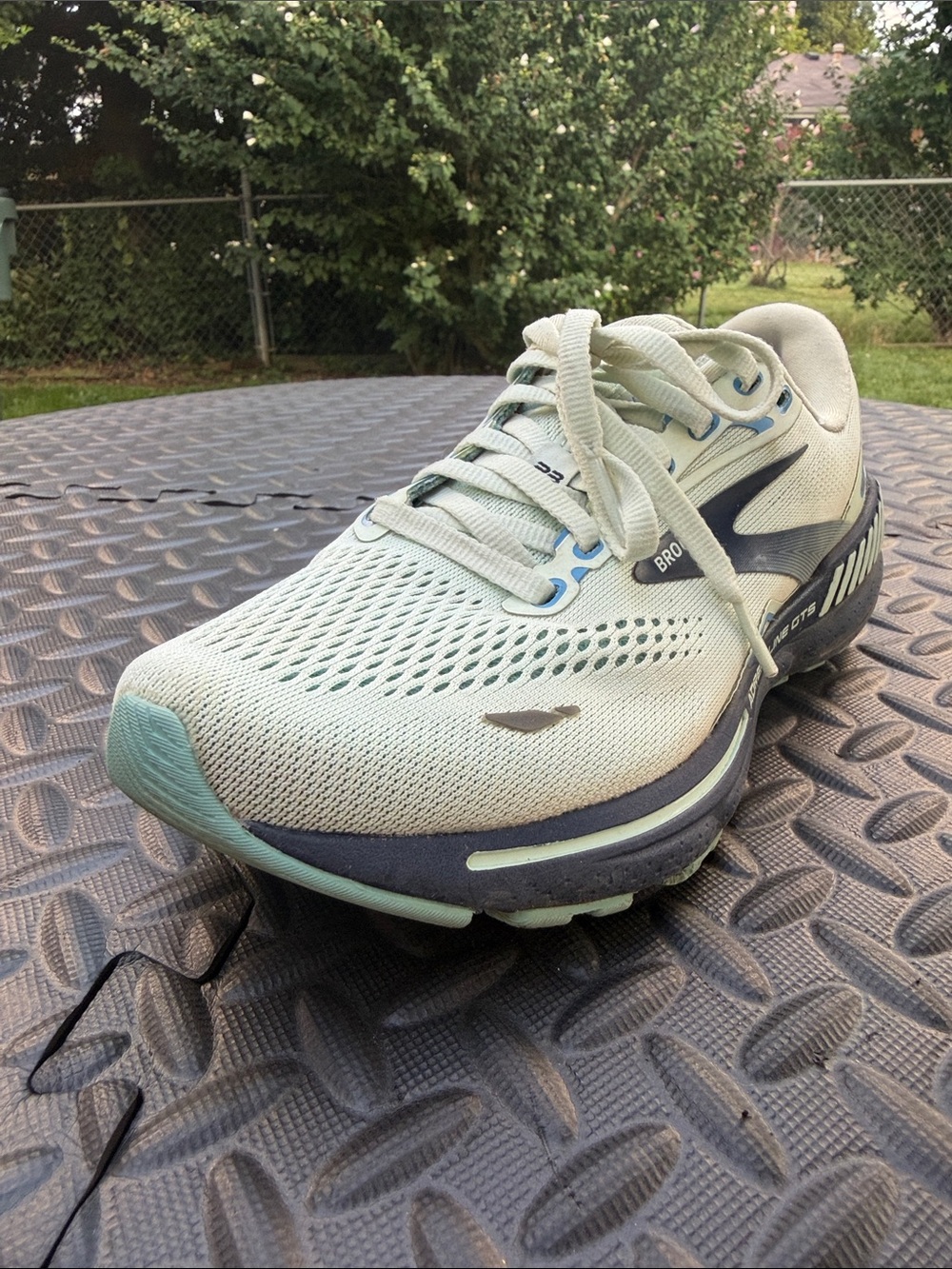 Brooks Women's Light Mint and Navy Running Shoes
